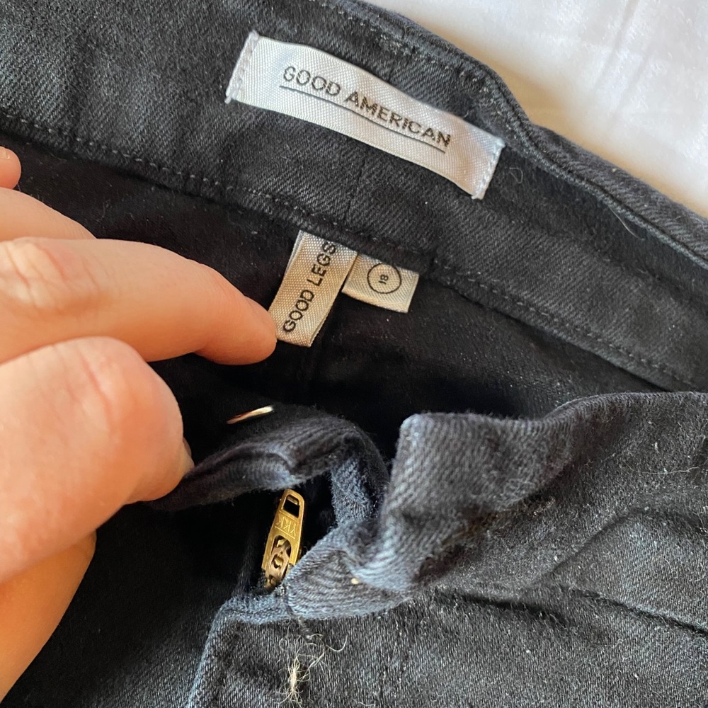 Good American “good legs” black jeans